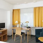 호텔 Akademie Pankow 3*