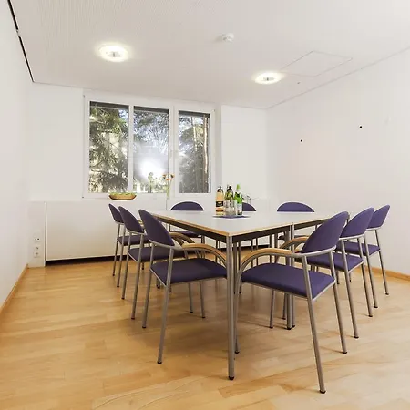 מלון Akademie Pankow 3*