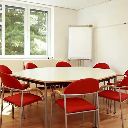 Akademie Pankow מלון 3*